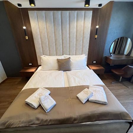 Hotel Palace San Valentino อูมัค ภายนอก รูปภาพ