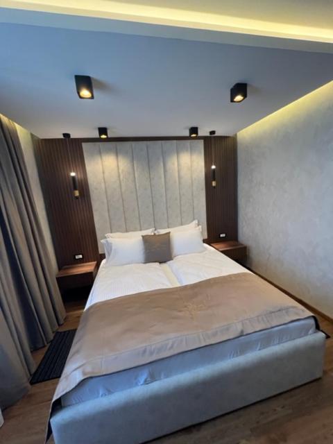 Hotel Palace San Valentino อูมัค ภายนอก รูปภาพ