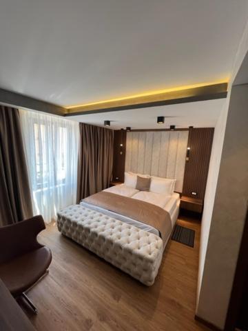 Hotel Palace San Valentino อูมัค ภายนอก รูปภาพ