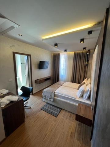 Hotel Palace San Valentino อูมัค ภายนอก รูปภาพ
