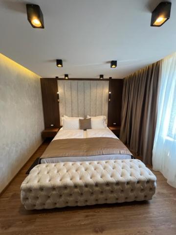Hotel Palace San Valentino อูมัค ภายนอก รูปภาพ