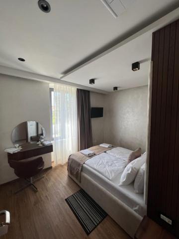 Hotel Palace San Valentino อูมัค ภายนอก รูปภาพ